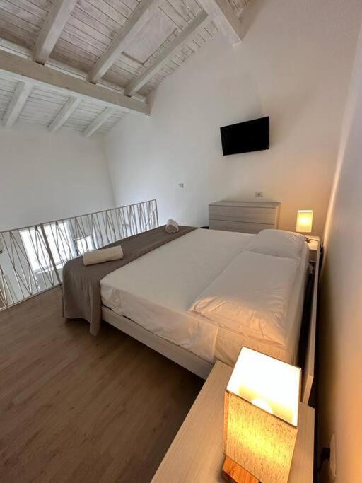 Holiday House Shantu Aeroporto di Catania Fontana Rossa Esterno foto